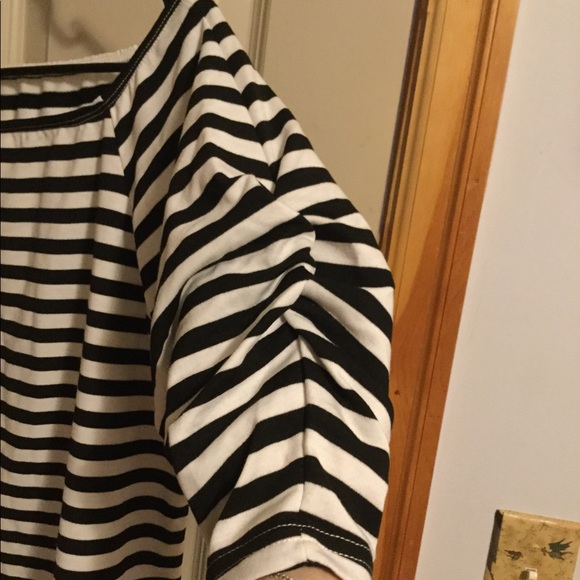 NWOT Shein Striped Off Shoulder Smock Top - Picture 3 of 5